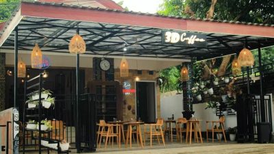 Ada 3d Cafe Ende di samping Kantor Pos dan Giro,Pesona Malam dan Alunan Musik di Ibu Kota Kabupaten Ende