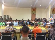 Mahisiwa dan Warga Aksi di Kantor Bupati, ‘Tuntut Keadilan Terhadap Korban Seroja’